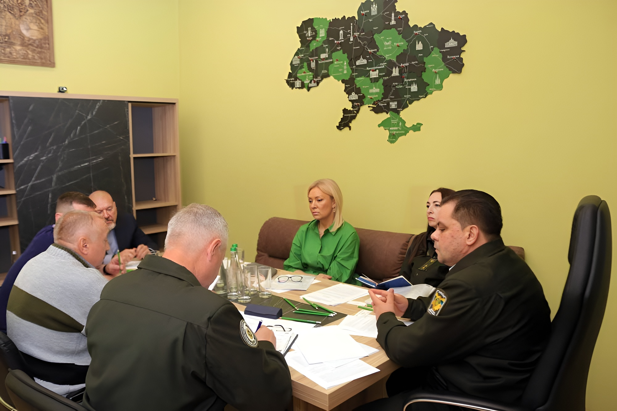 Ukrainian Environmental Fund Head Meets with Forestry Experts for Forest Restoration